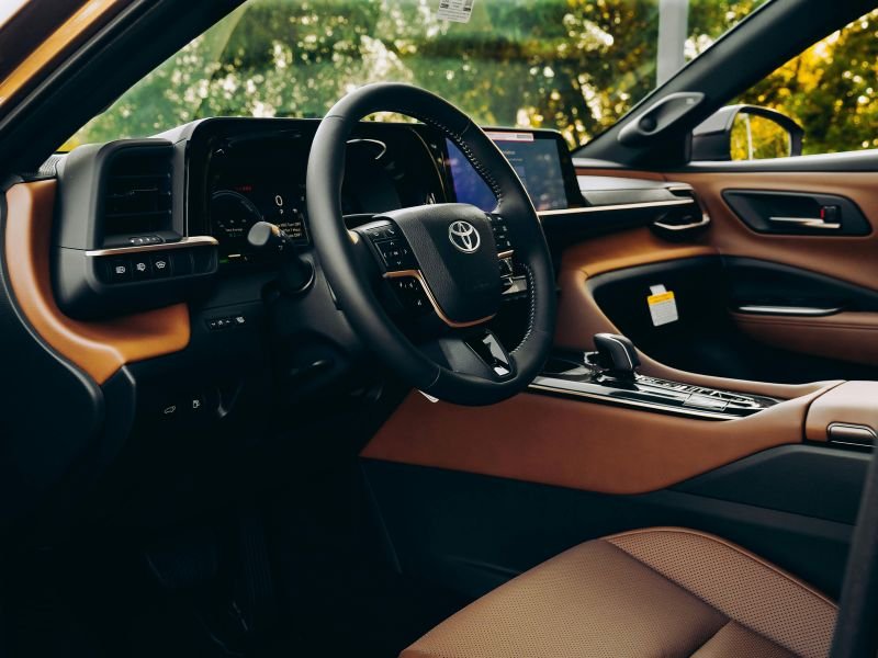 Toyota Crown interior dashboard and seating