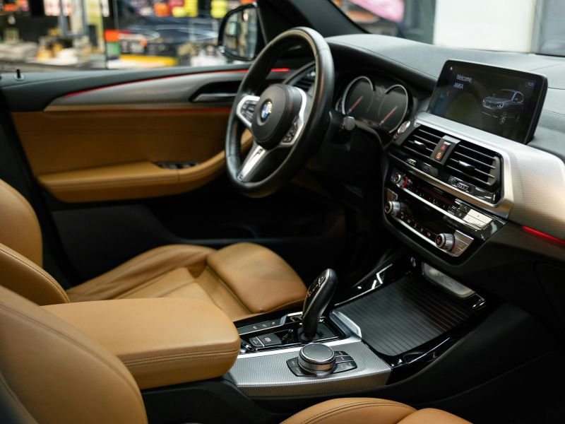 Toyota Sienna interior seating comfort and cabin design