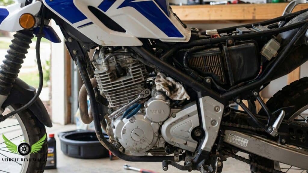 Yamaha XT250 engine and routine maintenance inspection