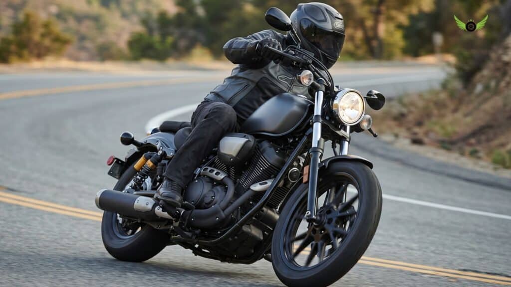 Yamaha Bolt R-Spec leaning through a curve on a highway