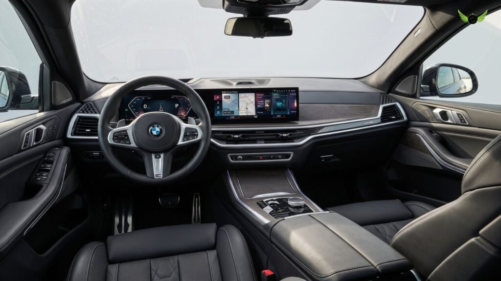 2026 BMW X6 premium interior with BMW Curved Display and digital dashboard